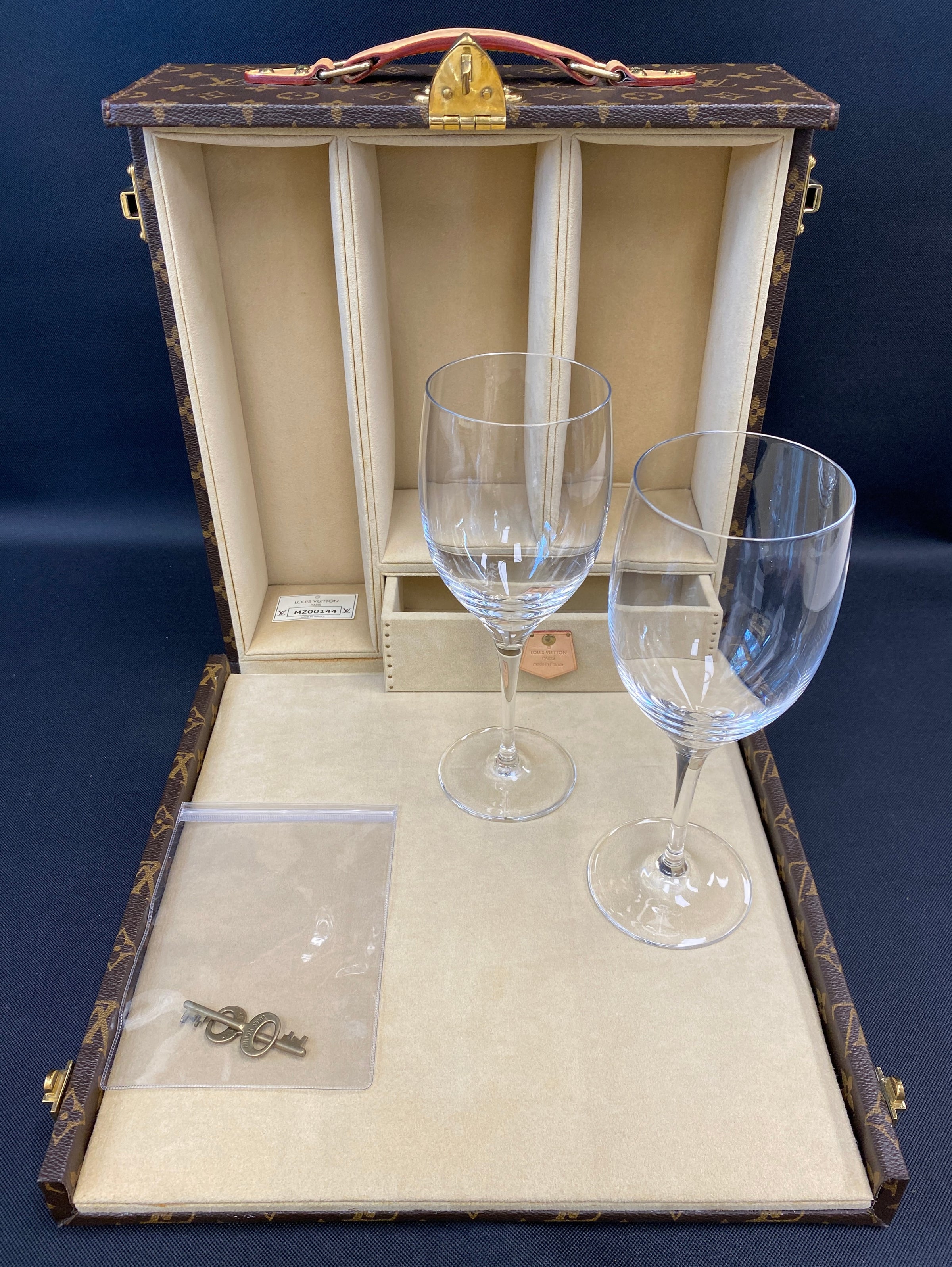Louis Vuitton Single Bottle Wine Case with two glasses